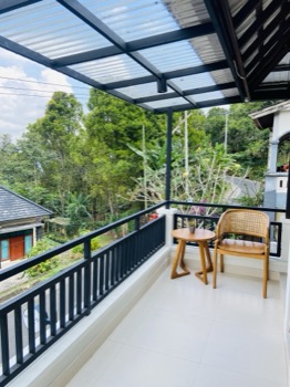 Parawiya balcony overlooking the garden
